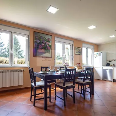 Casa Gueelina By Silastur